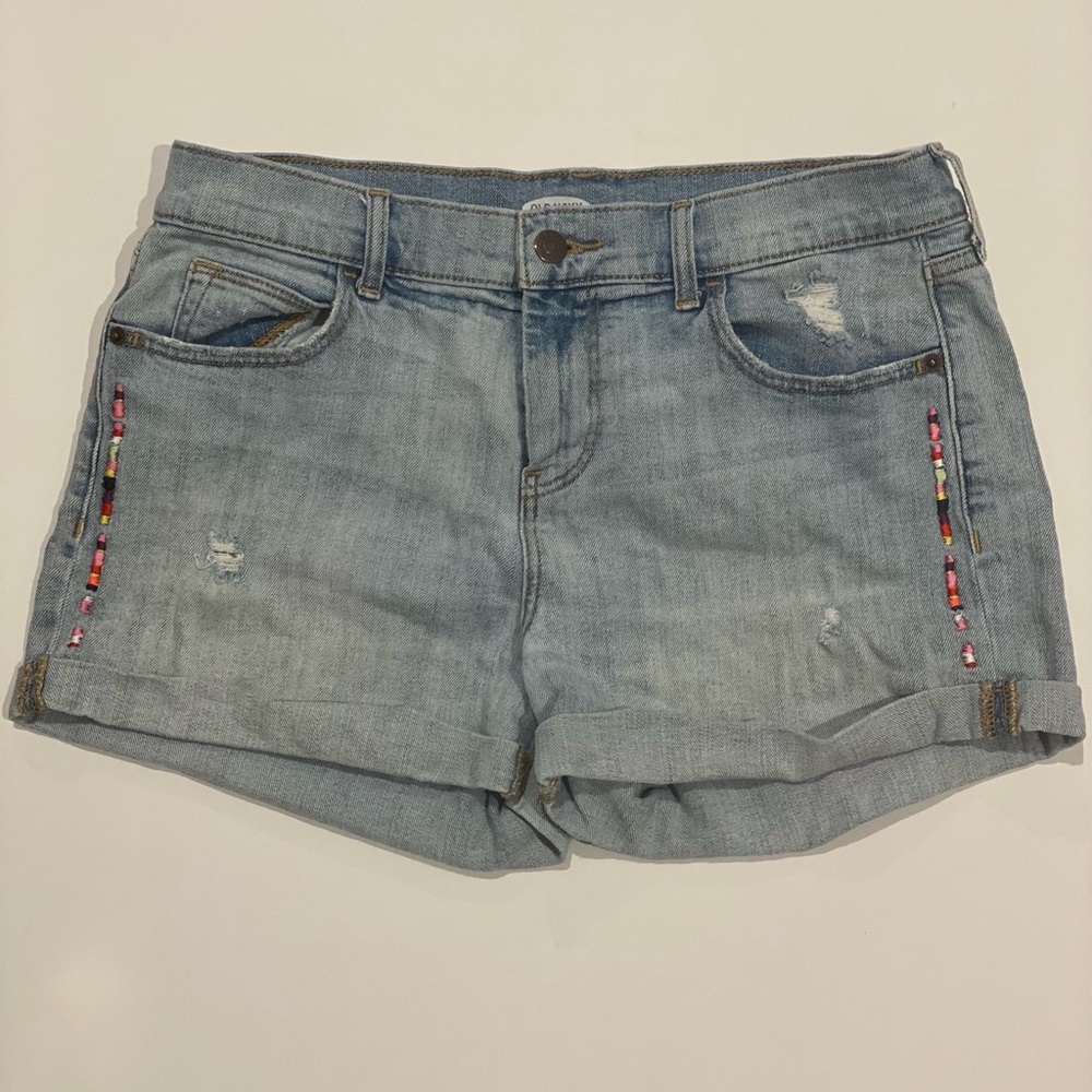 Jean shorts (with colored thread on the side)